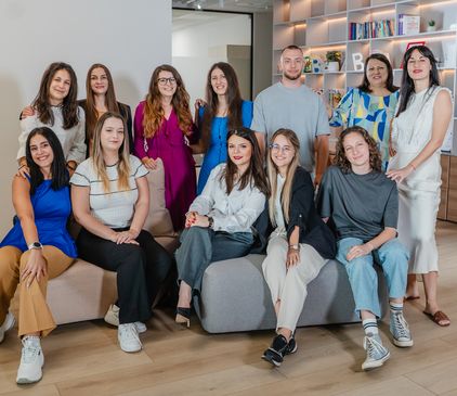 Групова снимка на стажанти и ментори