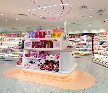 мебели в магазин