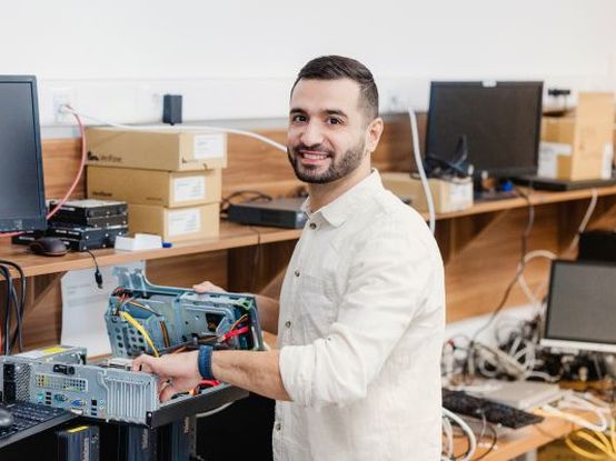 колега от ит отдела