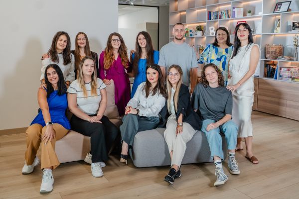 стажантите ни с техните ментори